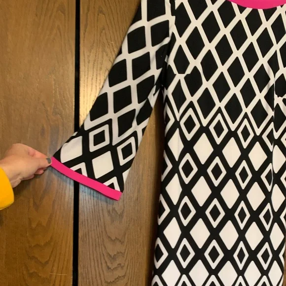 {Joseph Ribkoff} EUC! Geometric Shift Dress with Exposed Zipper - Picture 3 of 7